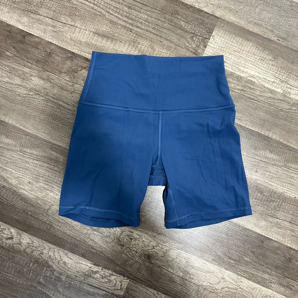 Lululemon align short